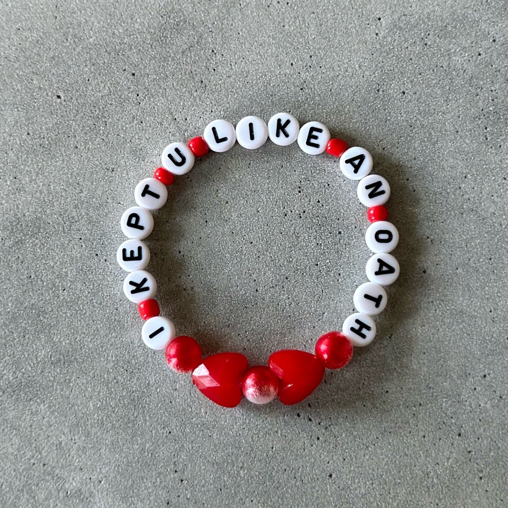 Taylor Swift Friendship Bracelet